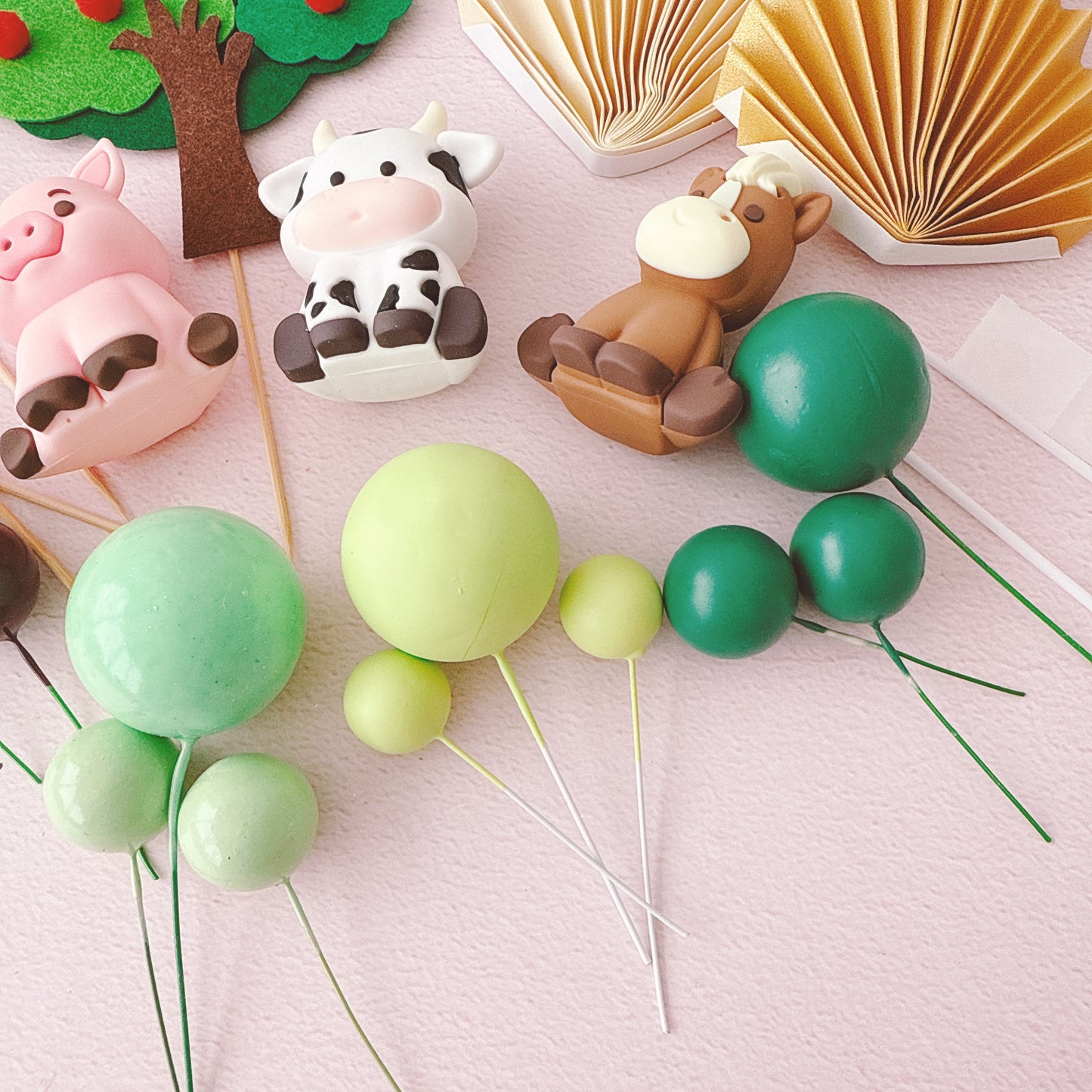 Farm Animal Cake Topper Decorations - 21 Pieces