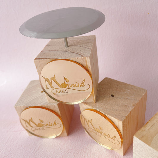 Moreish Flower Nail Wooden Holder - 5cm x 5cm