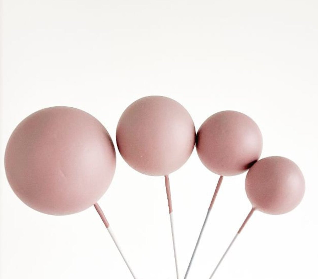 Soft Dusty Pink Balls - Set of 15