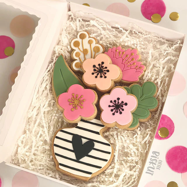 Vase Cutter & Optional Embosser Set (Little Biskut)