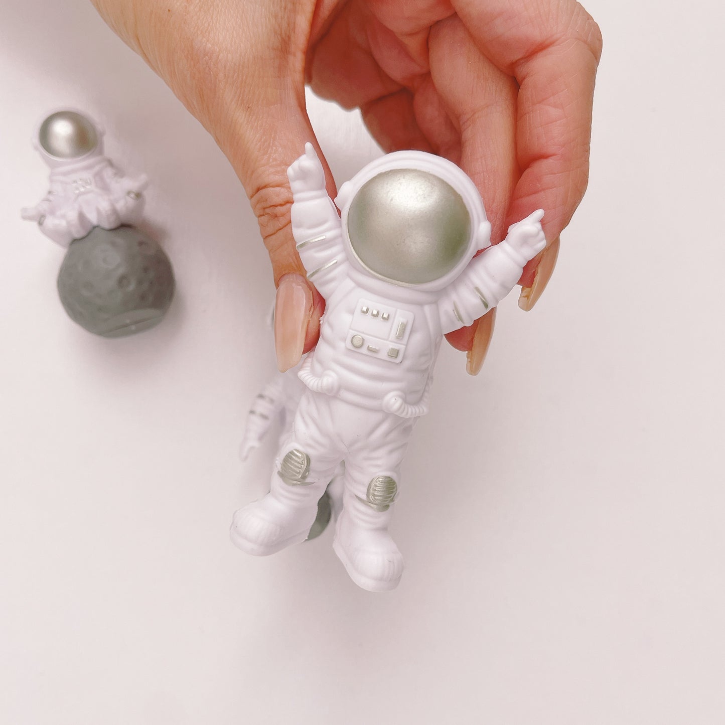 3 Piece Astronaut Toppers Various Colours