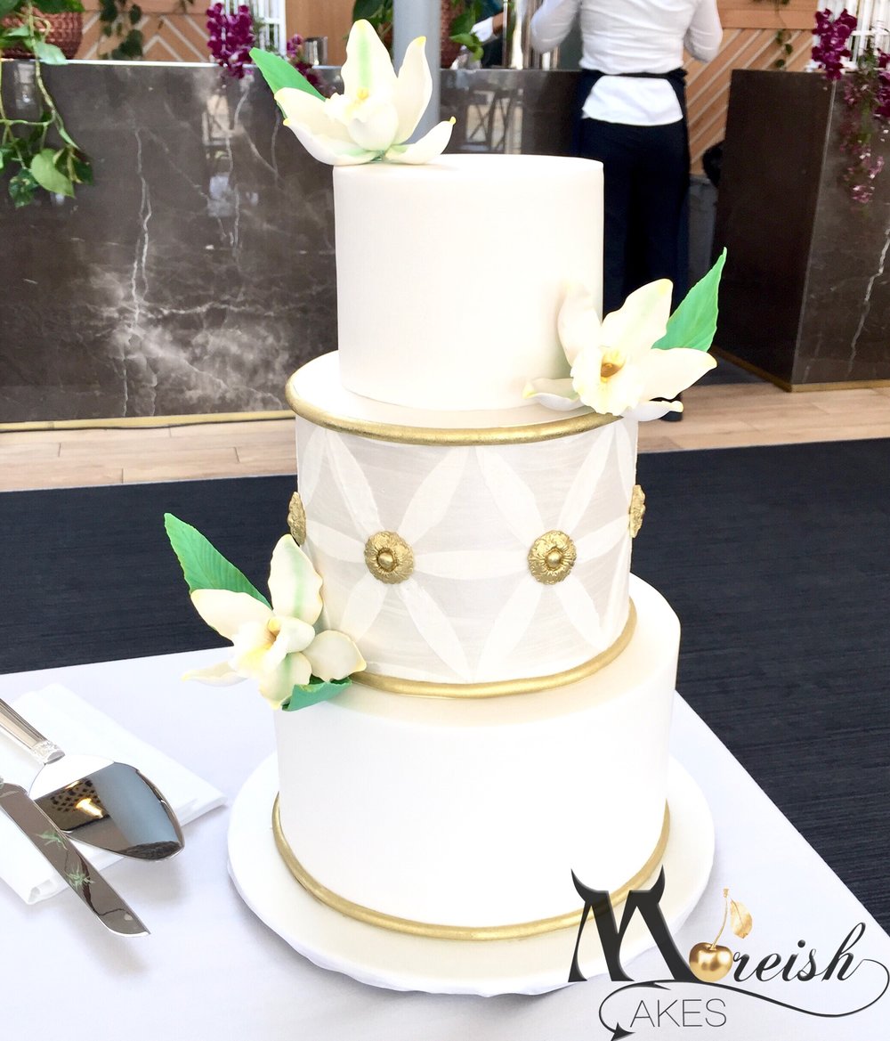 Married At First Sight - Season 5 - 2018 - White Elegant Cake