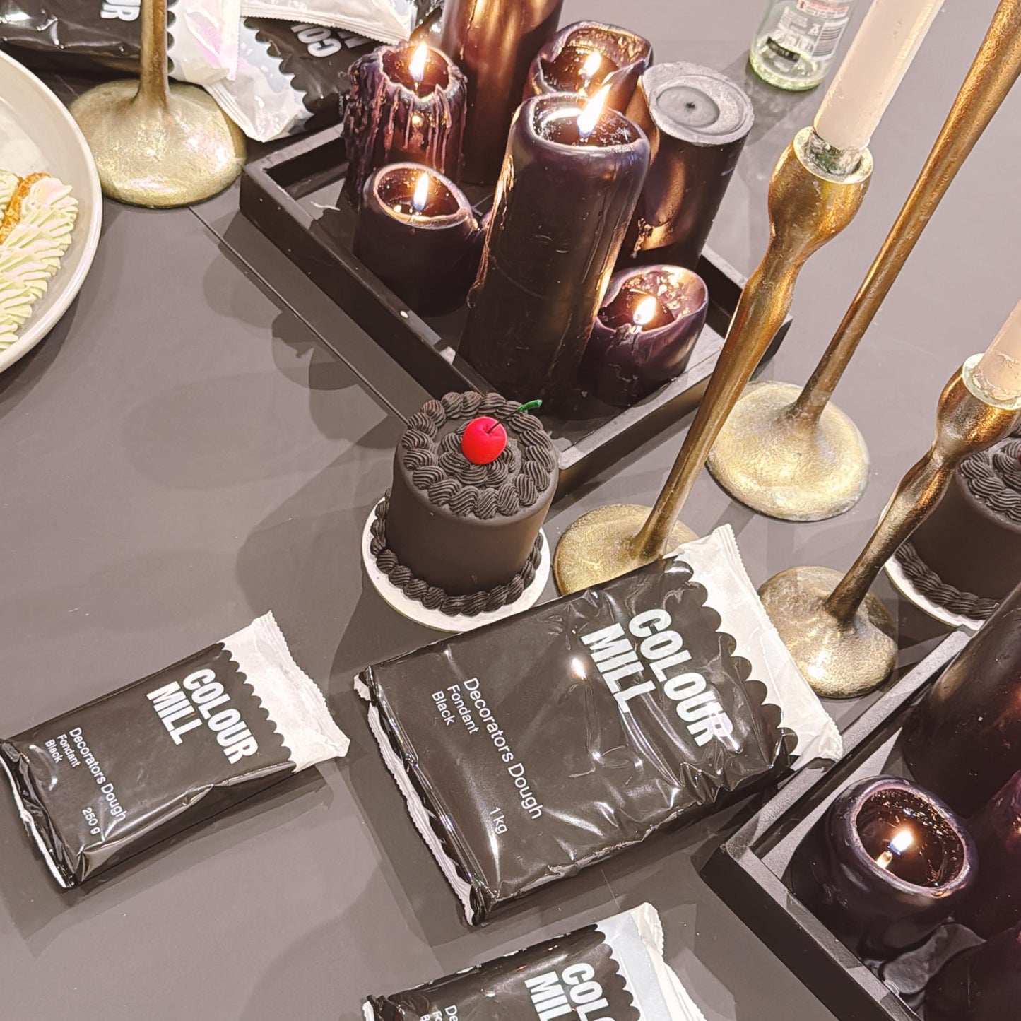 Decorators Dough - Black - ColourMill Fondant - 250 grams