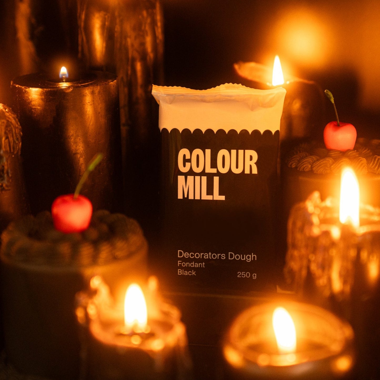 Decorators Dough - Black - ColourMill Fondant - 250 grams