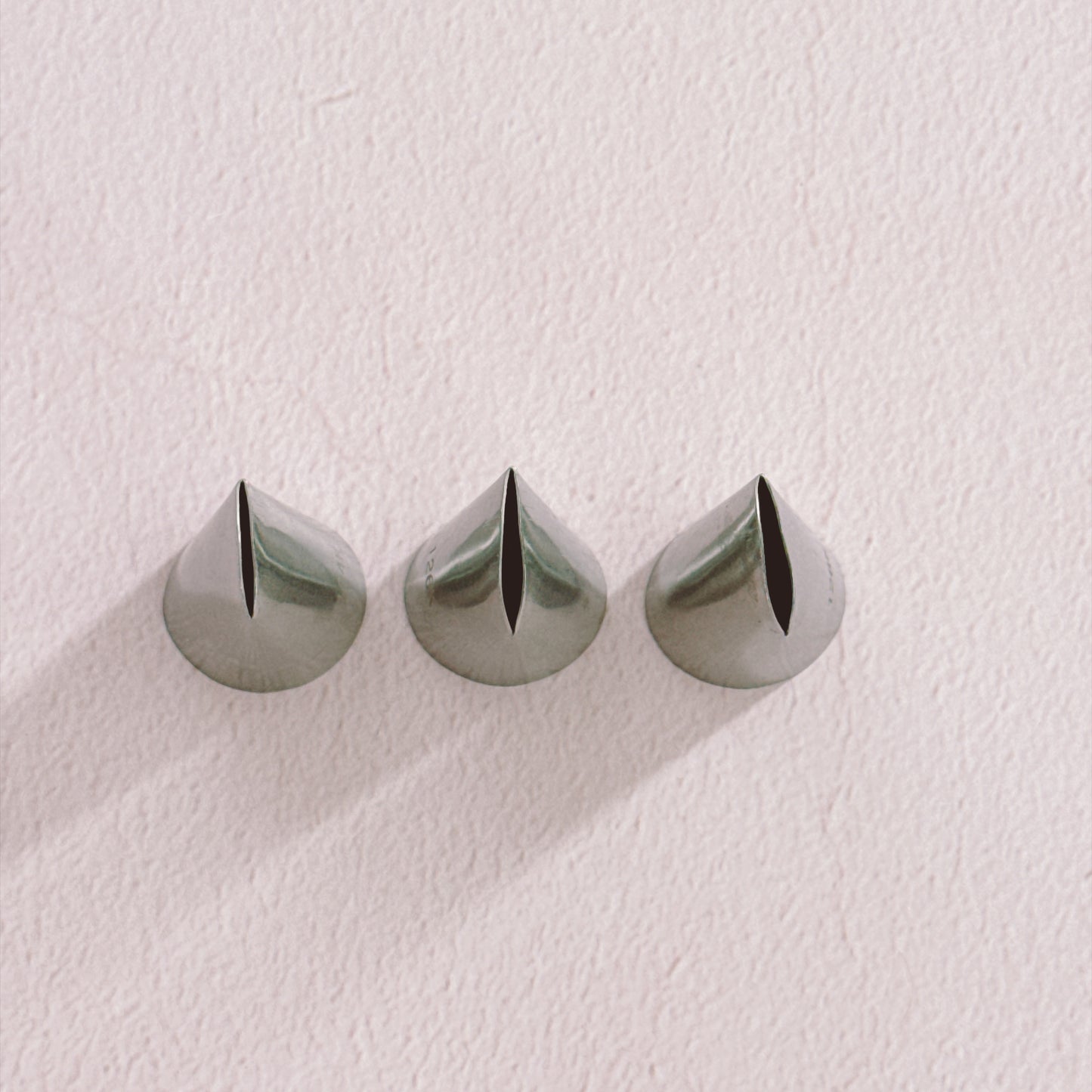 Set of 3 Fine Petal Piping Tips - 124K, 125K & 126K