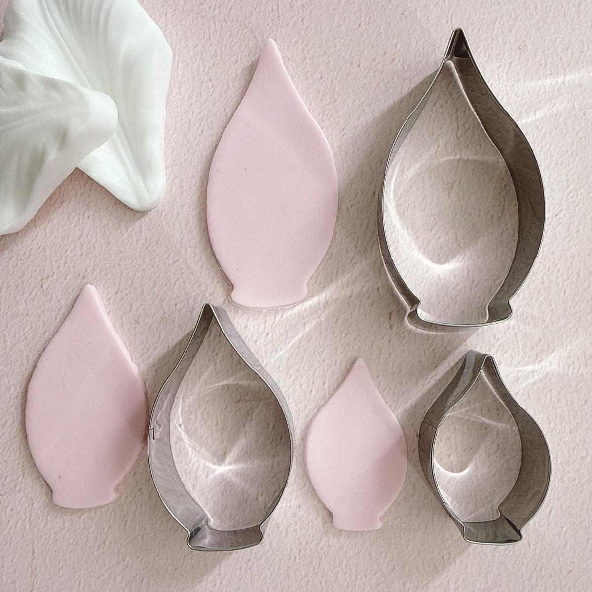 More Veiners Calla Tulip Lily Veiner and Cutter Set - 5 Piece Set