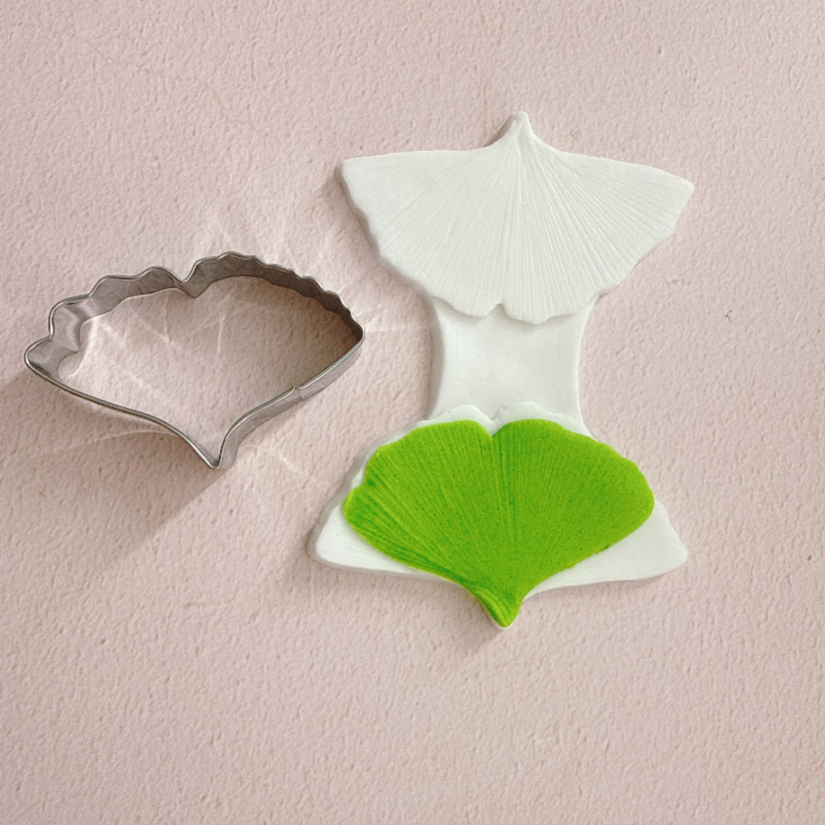 More Veiners Large Ginko Leaf Veiner and Cutter Set - 2 piece set