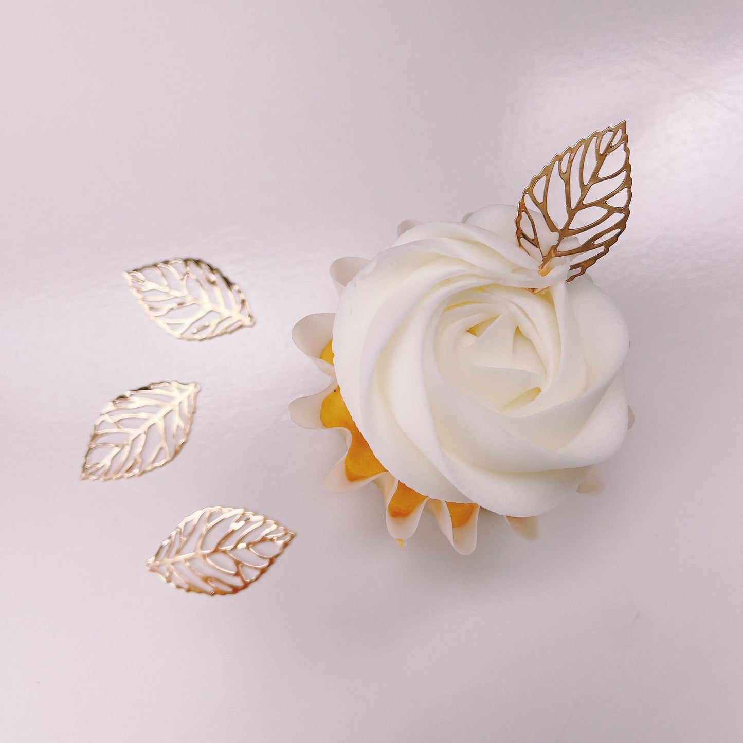 More Decos Small Leaf  35cm x  1.9cm Satin Gold