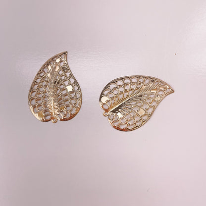 More Decos Large Filagree Gold Leaf  4.5cm x 3cm Satin Gold