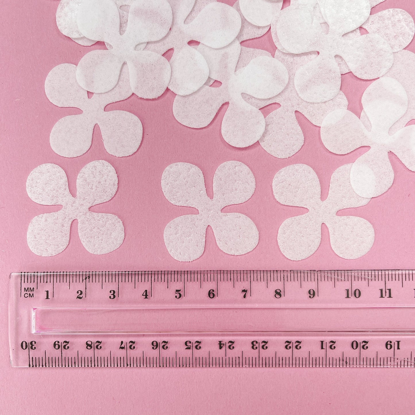 Wafer Paper Hydrangea Plain Flowers 20 PreCut Edible