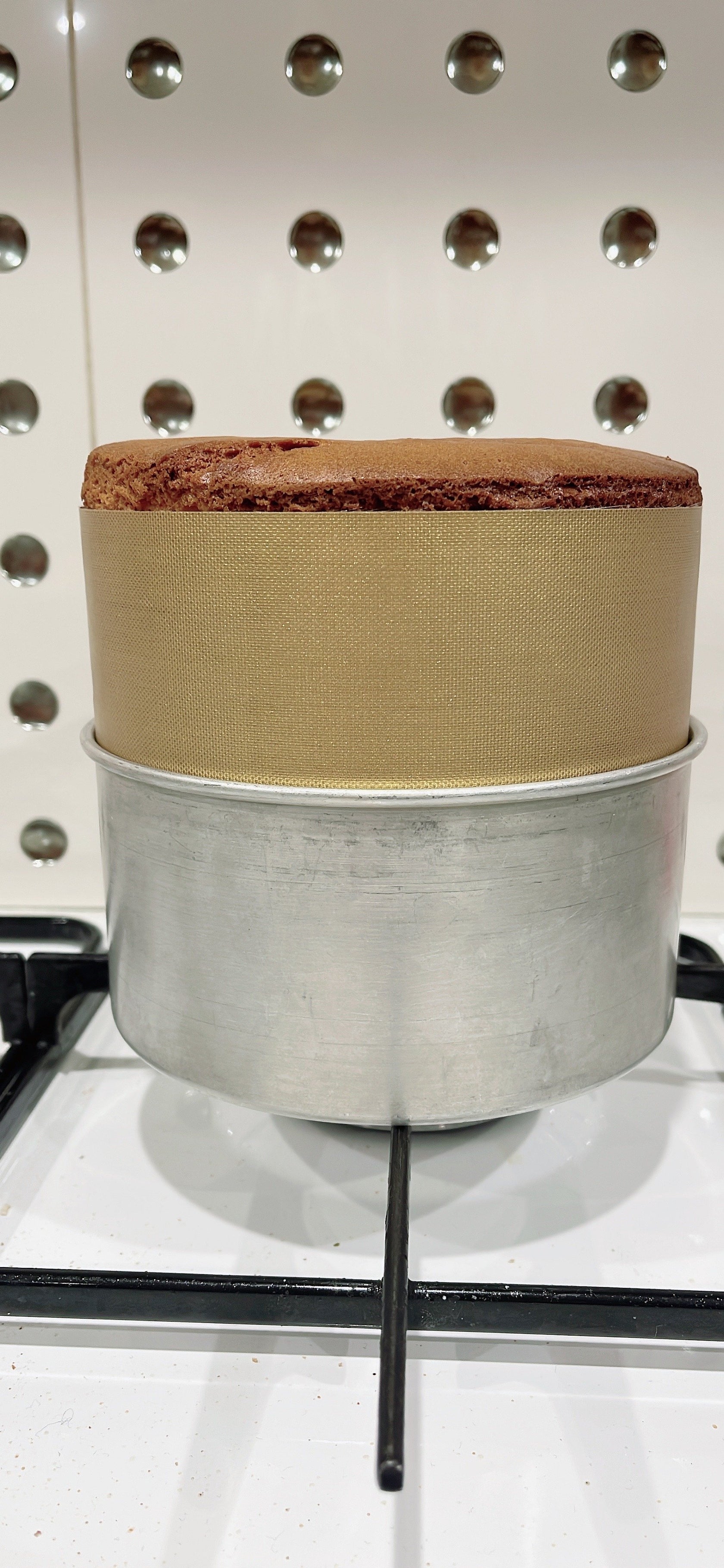 award-winning-more-liners-reusable-round-cake-tin-liners-various-s