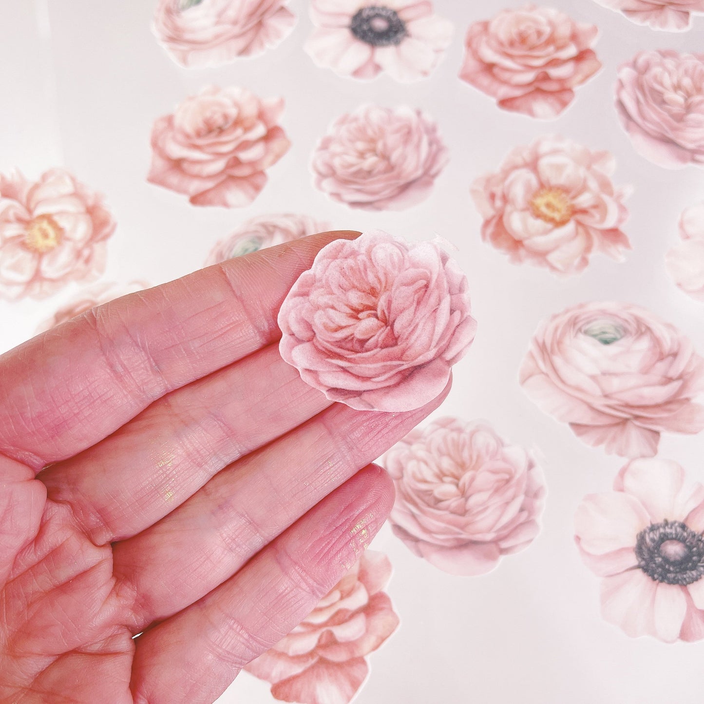 Wafer Paper Signature Soft Pink Florals - Cupcake Toppers